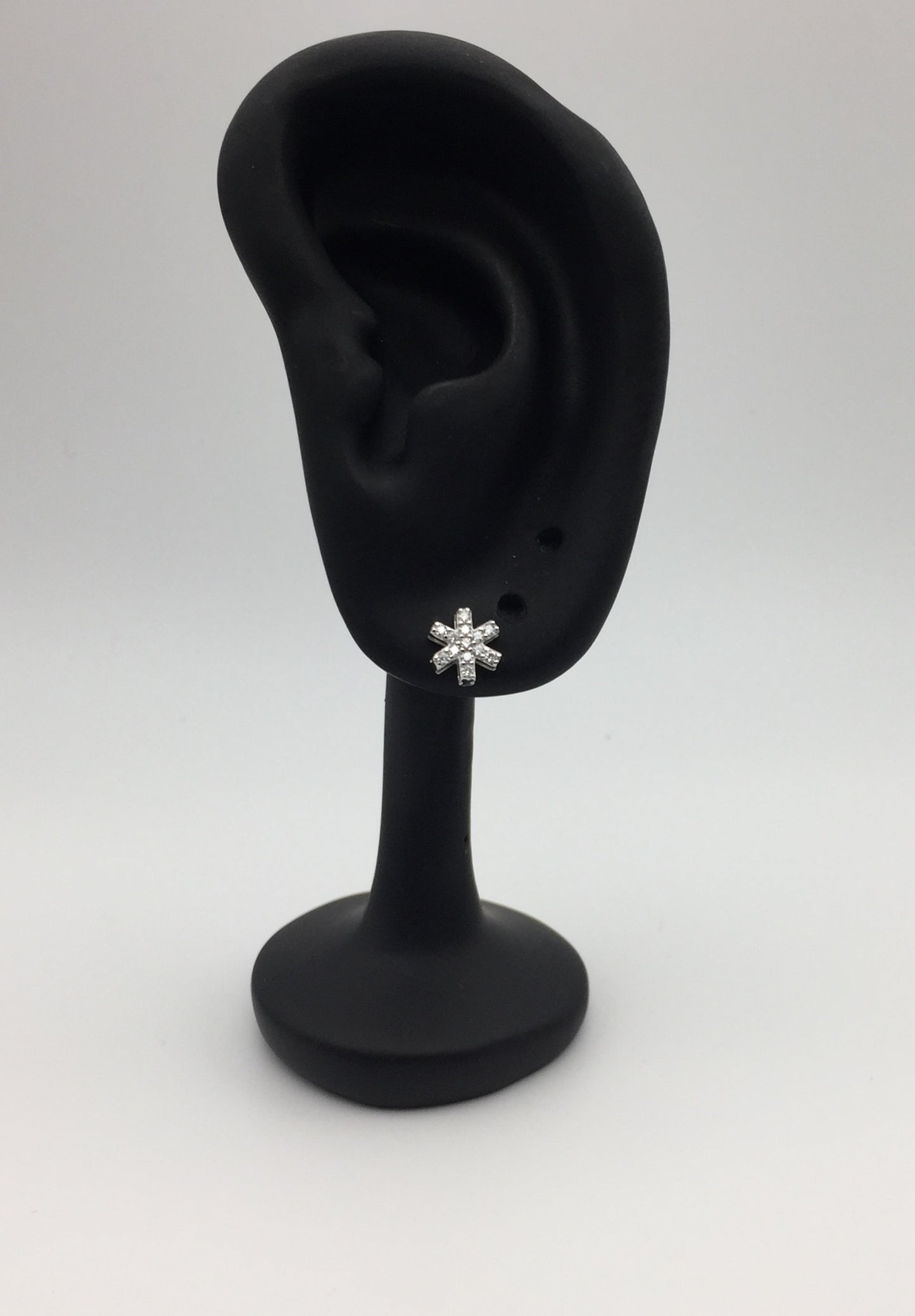 “Icy Snow” Snowflake Moissanite Stud Earrings