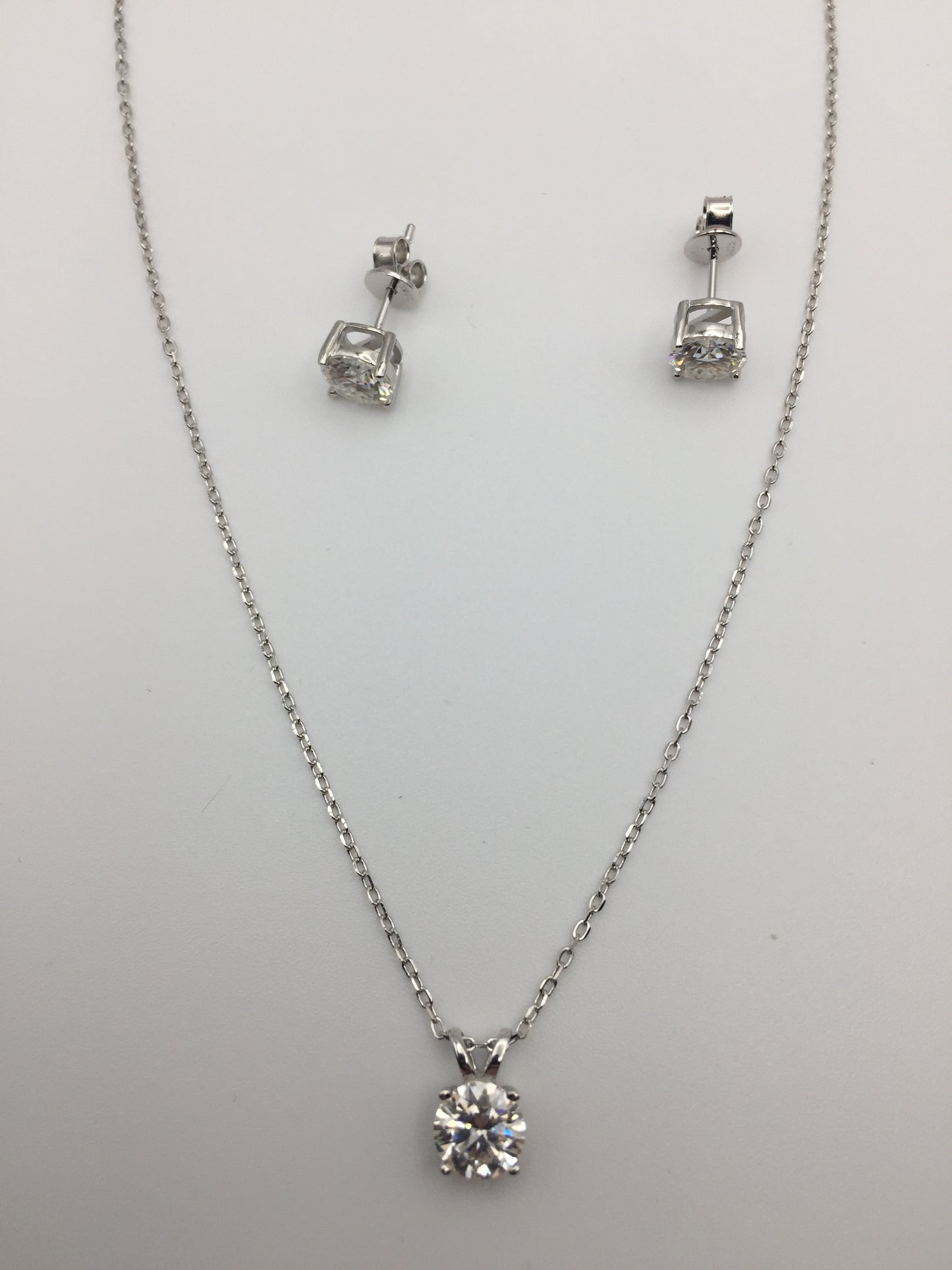 1ct Moissanite Round Cut Necklace+Earrings Set