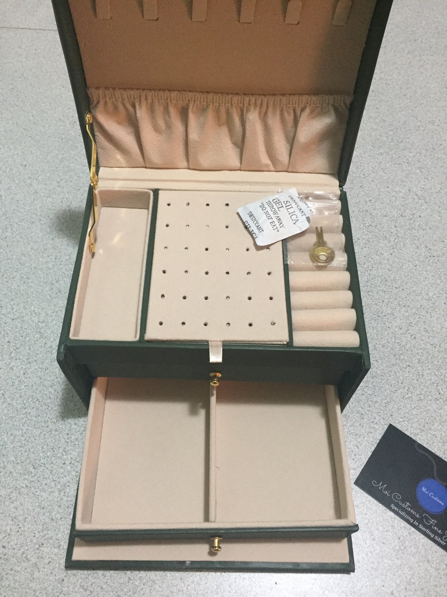 3-Layer Travel Jewelry Case with Lock