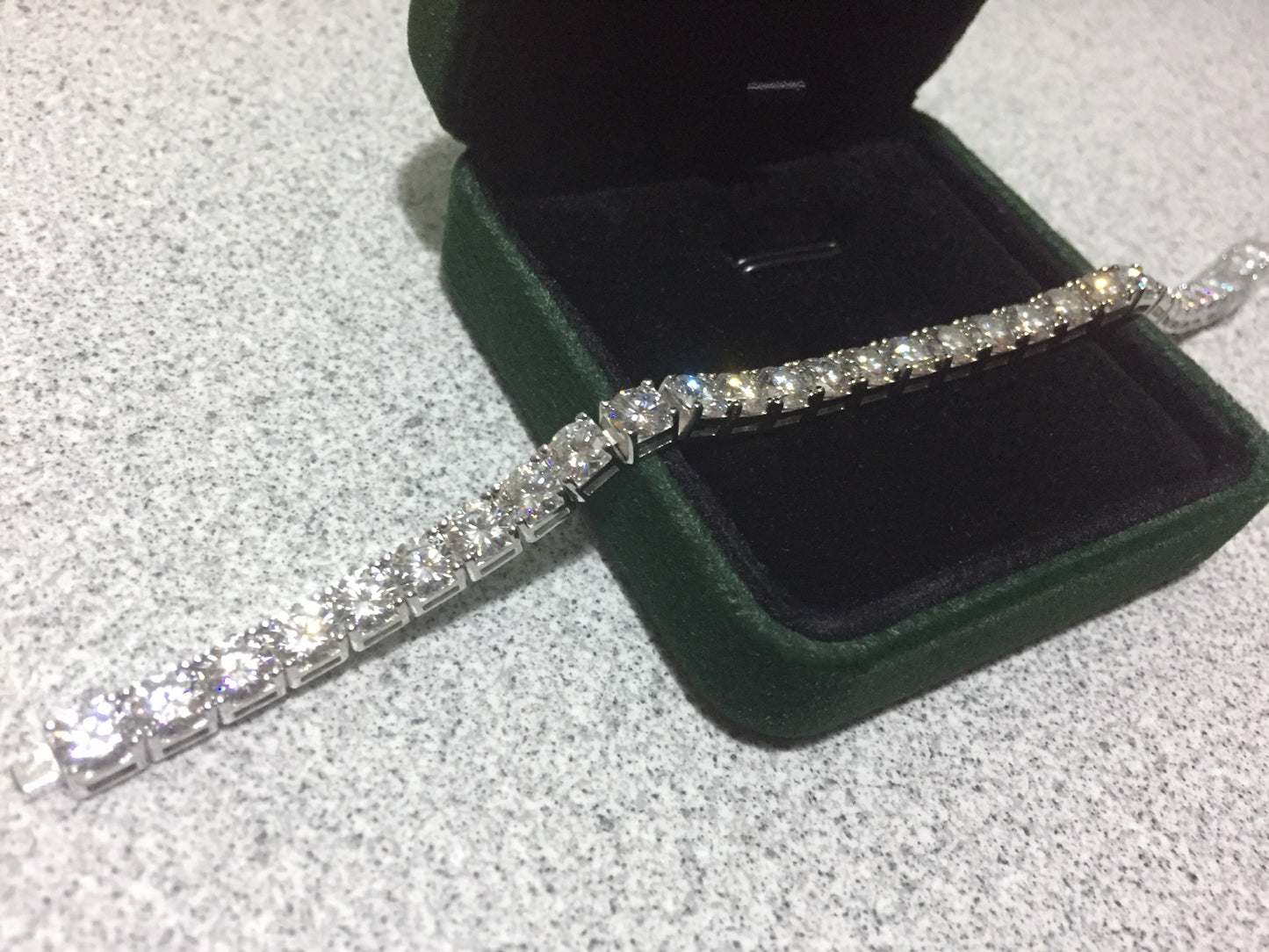 5mm Moissanite Tennis Bracelet *Click-Lock*
