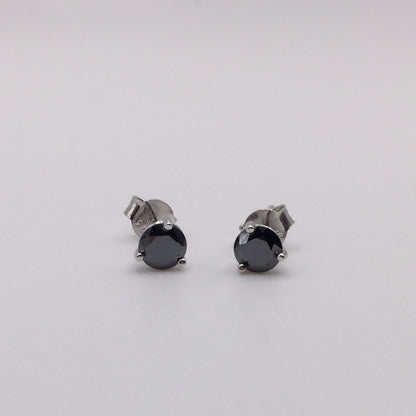 5mm Black Moissanite Stud Earrings (0.5ct)