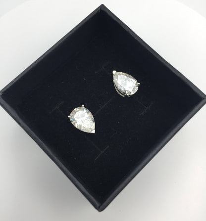 Pear Cut Moissanite Stud Earrings (2 Carat)
