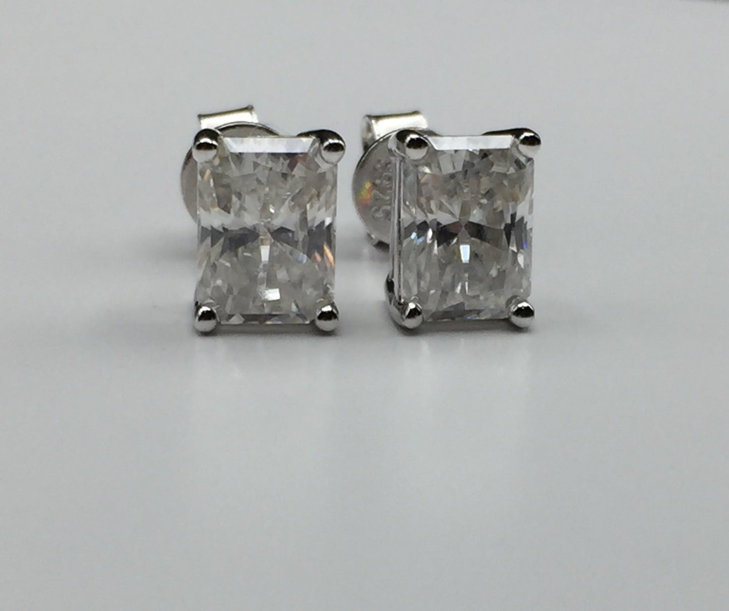 Radiant Cut Moissanite Stud Earrings (1 Carat)