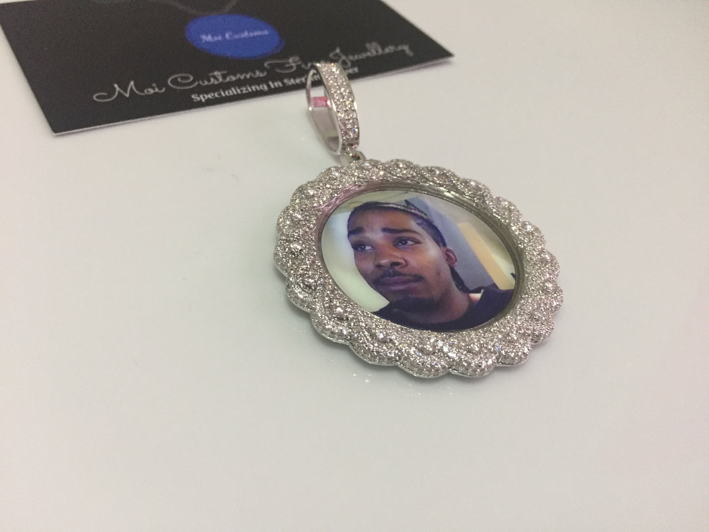 Large Moissanite Memory Photo Pendant (Weave pattern stone style)