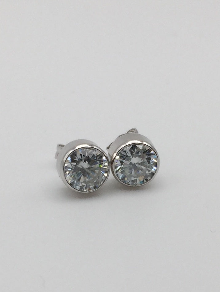 6mm Bezel set Moissanite Stud Earrings (0.8ct)