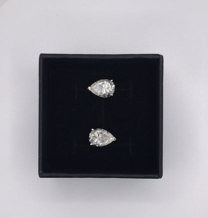 Pear Cut Moissanite Stud Earrings (2 Carat)