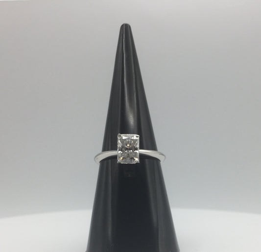 Radiant Cut Solitaire 1ct Moissanite Ring
