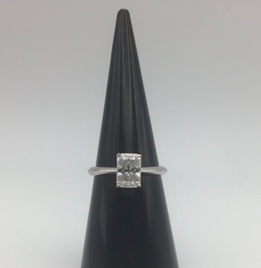 Radiant Cut Solitaire 1ct Moissanite Ring