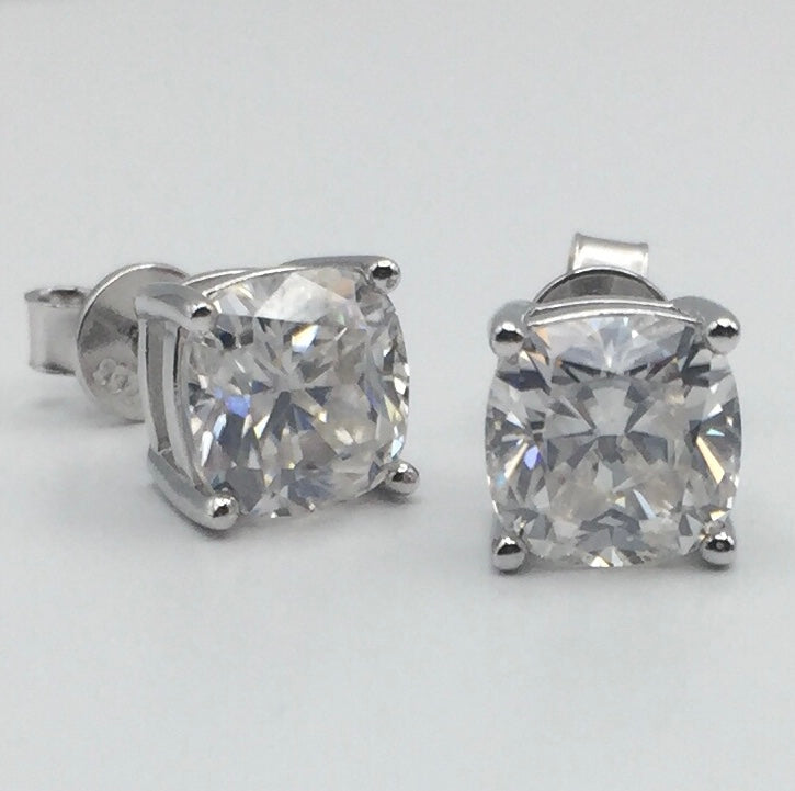 Cushion Cut Moissanite Stud Earrings (2 Carat)
