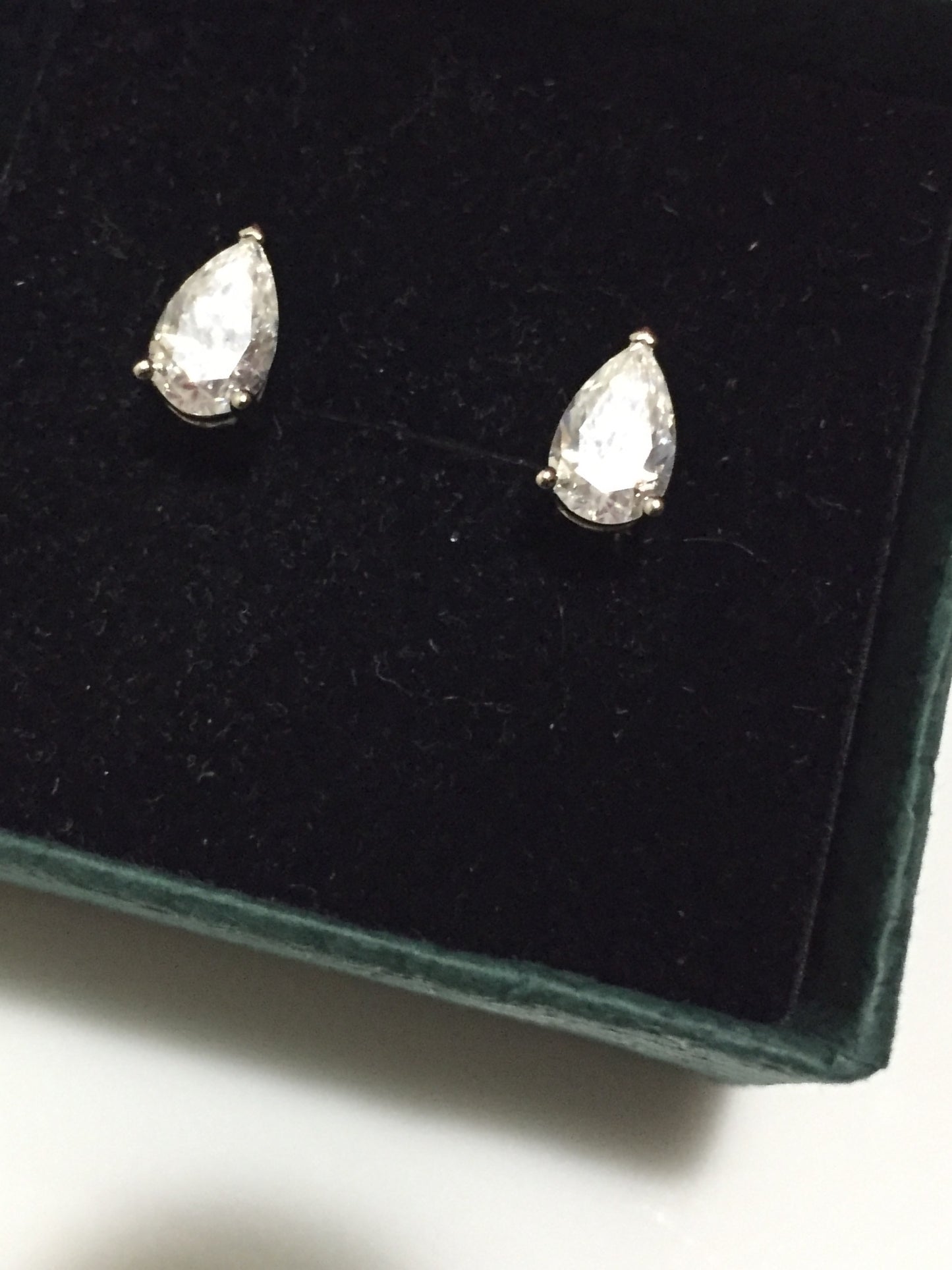 Pear Cut Moissanite Stud Earrings (1 Carat)