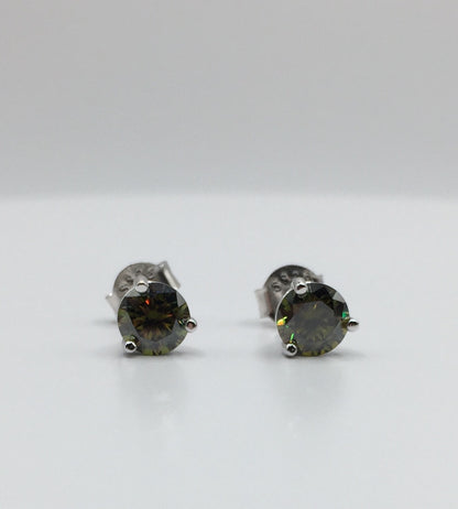 5mm Camoflauge Green Moissanite Stud Earrings (0.5ct)