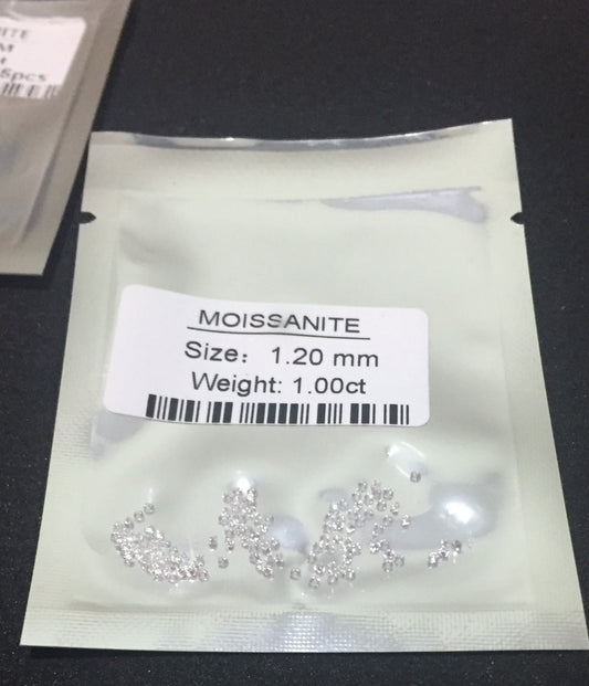 Loose Moissanite Stones (Colourless/White, Round Cut) - 10pcs