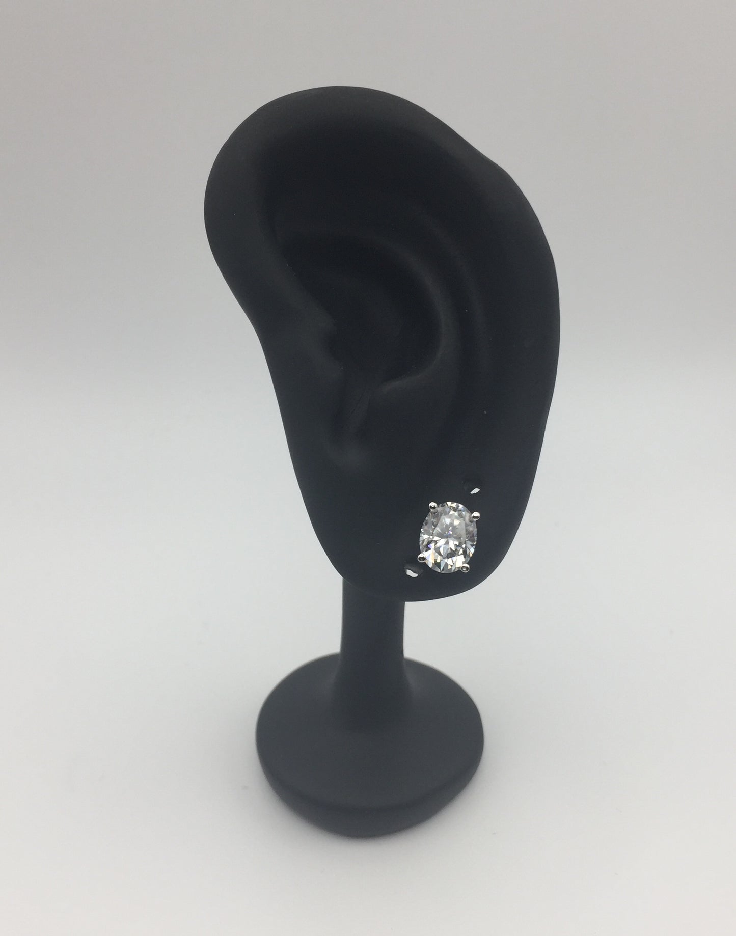 Oval Cut Moissanite Stud Earrings (2 Carat)