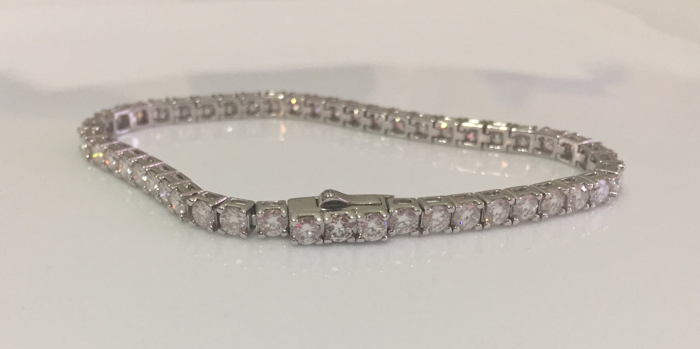 3mm Moissanite Tennis Bracelet: Click-Lock