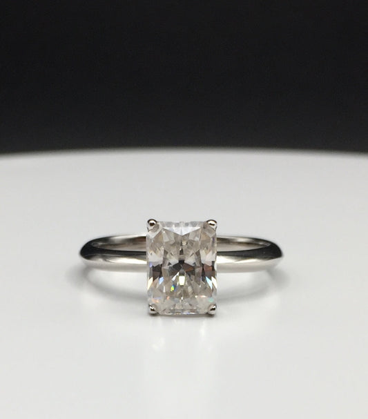 Radiant Cut 2ct Solitaire Moissanite Ring