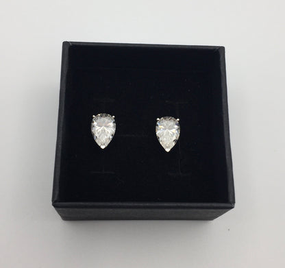 Pear Cut Moissanite Stud Earrings (2 Carat)
