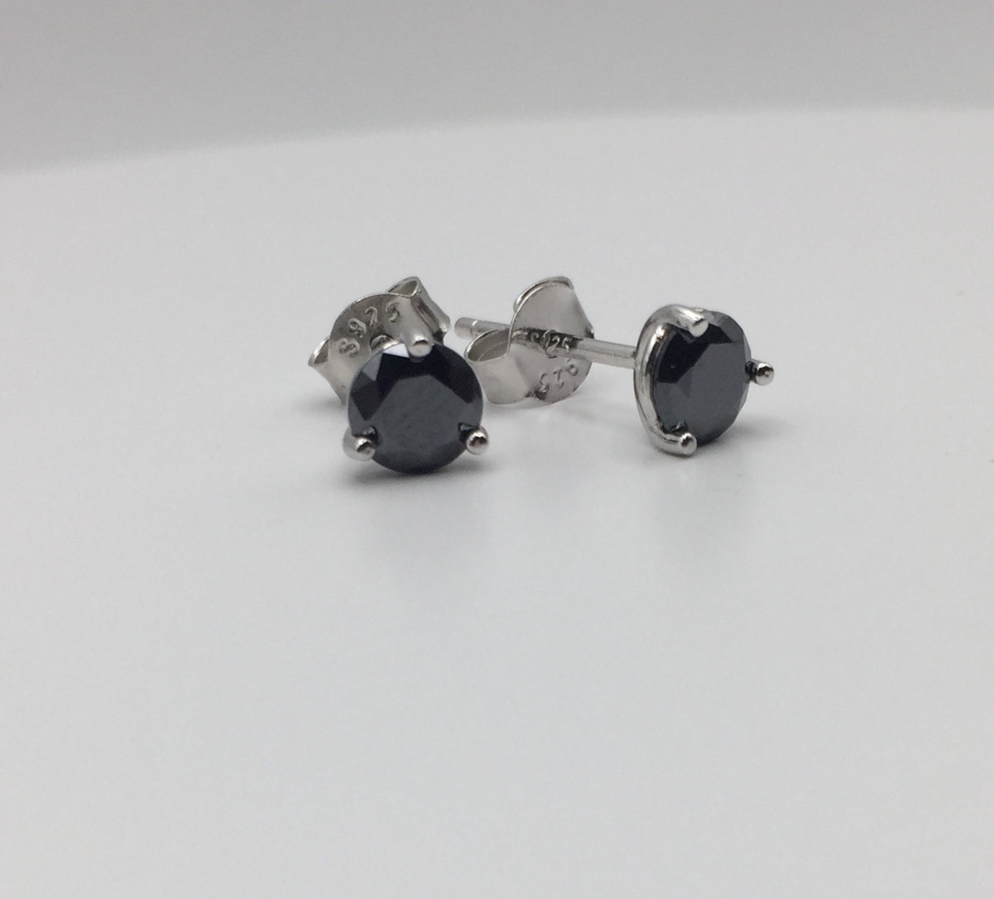 5mm Black Moissanite Stud Earrings (0.5ct)