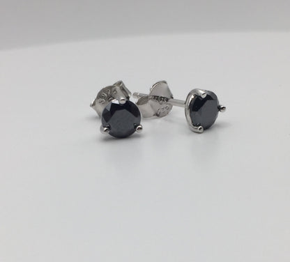 5mm Black Moissanite Stud Earrings (0.5ct)
