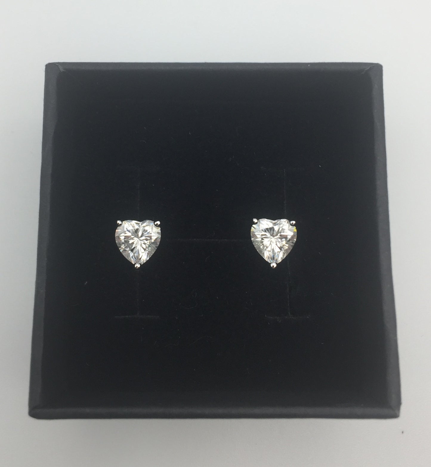 Heart Cut Moissanite Stud Earrings (1 Carat)