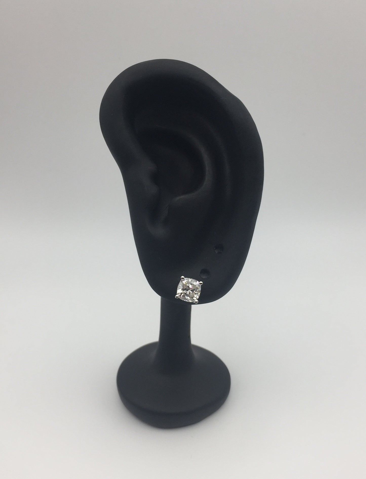 Cushion Cut Moissanite Stud Earrings (1 Carat)