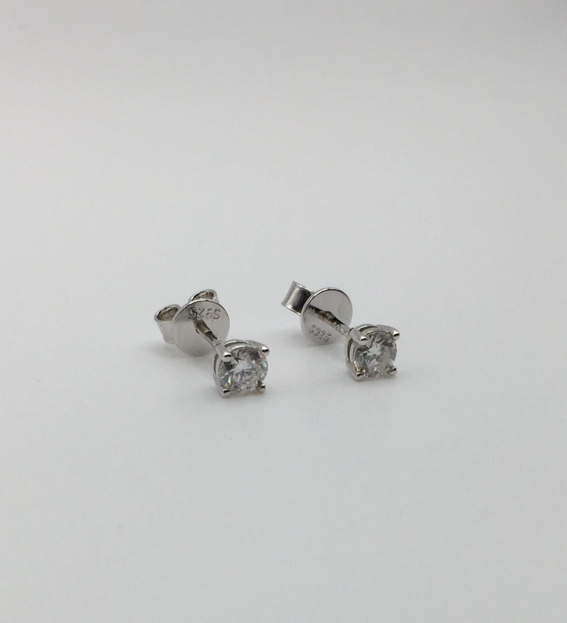 4mm Moissanite Stud Earrings (0.3ct) - Screwback