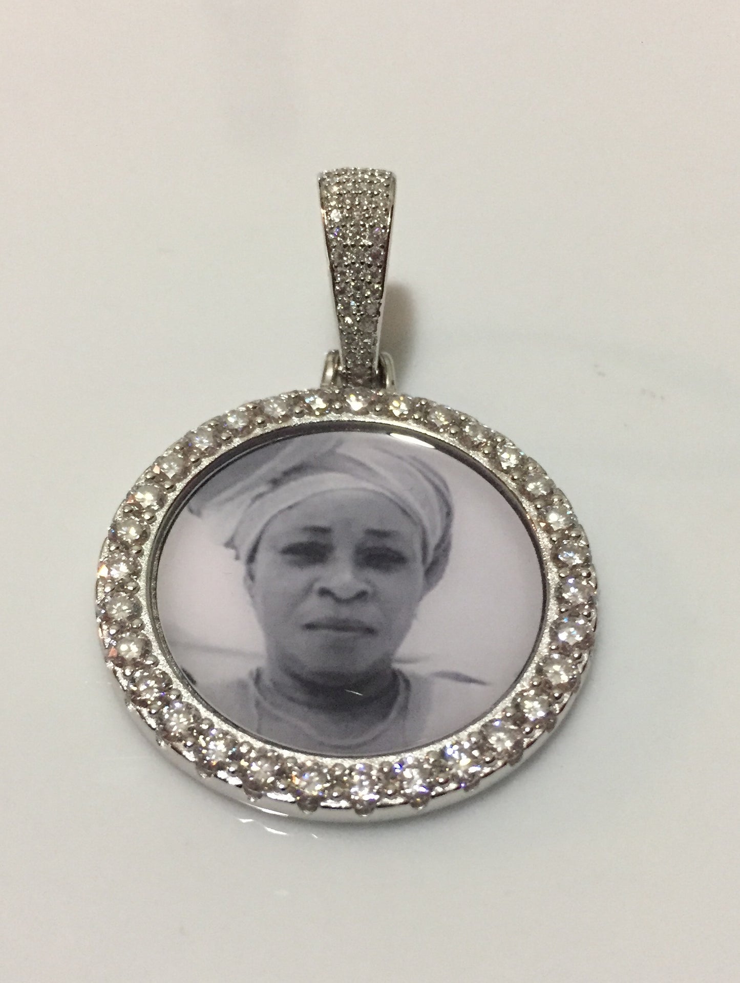Moissanite Photo Pendant (Medium)