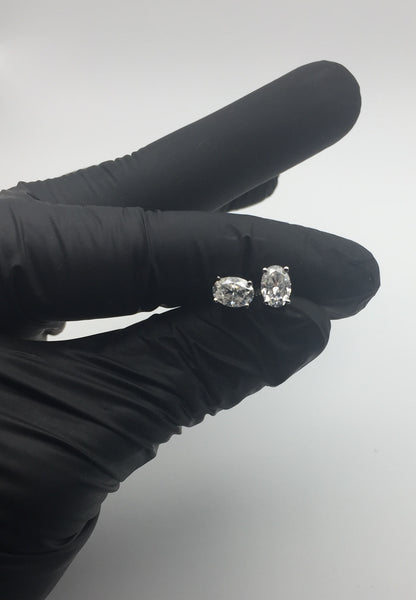 Oval Cut Moissanite Stud Earrings (1 Carat)