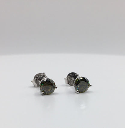 5mm Camoflauge Green Moissanite Stud Earrings (0.5ct)