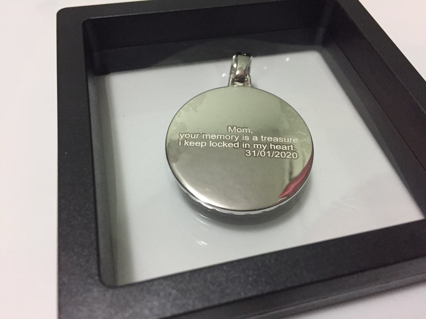 Moissanite Photo Pendant (Medium)