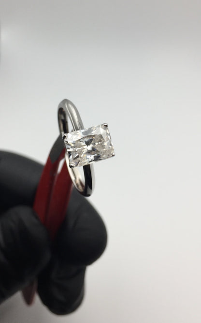 Radiant Cut 2ct Solitaire Moissanite Ring