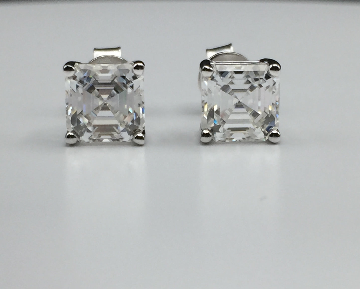 Asscher Cut Moissanite Stud Earrings (1 Carat)