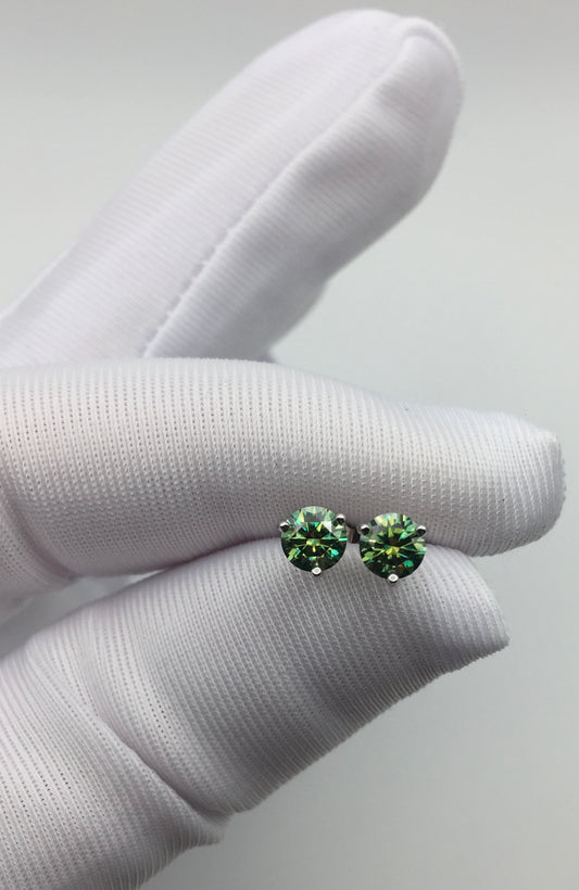 5mm Bluish-Green Moissanite Stud Earrings (0.5ct)