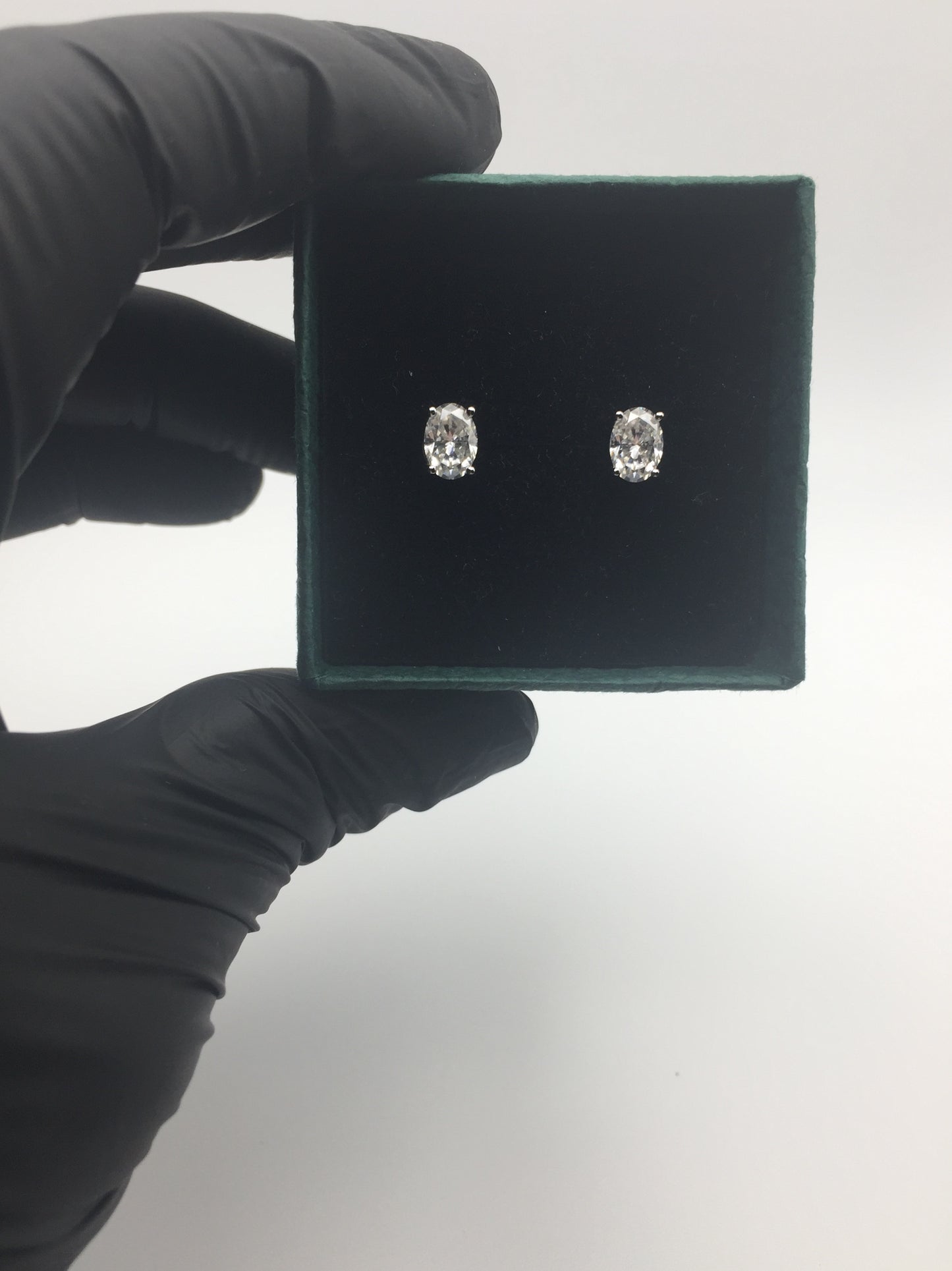 Oval Cut Moissanite Stud Earrings (1 Carat)