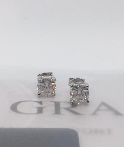 Cushion Cut Moissanite Stud Earrings (1 Carat)