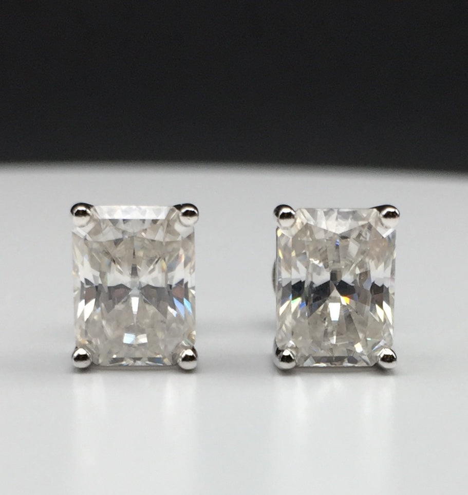 Radiant Cut Moissanite Stud Earrings (2 Carat)