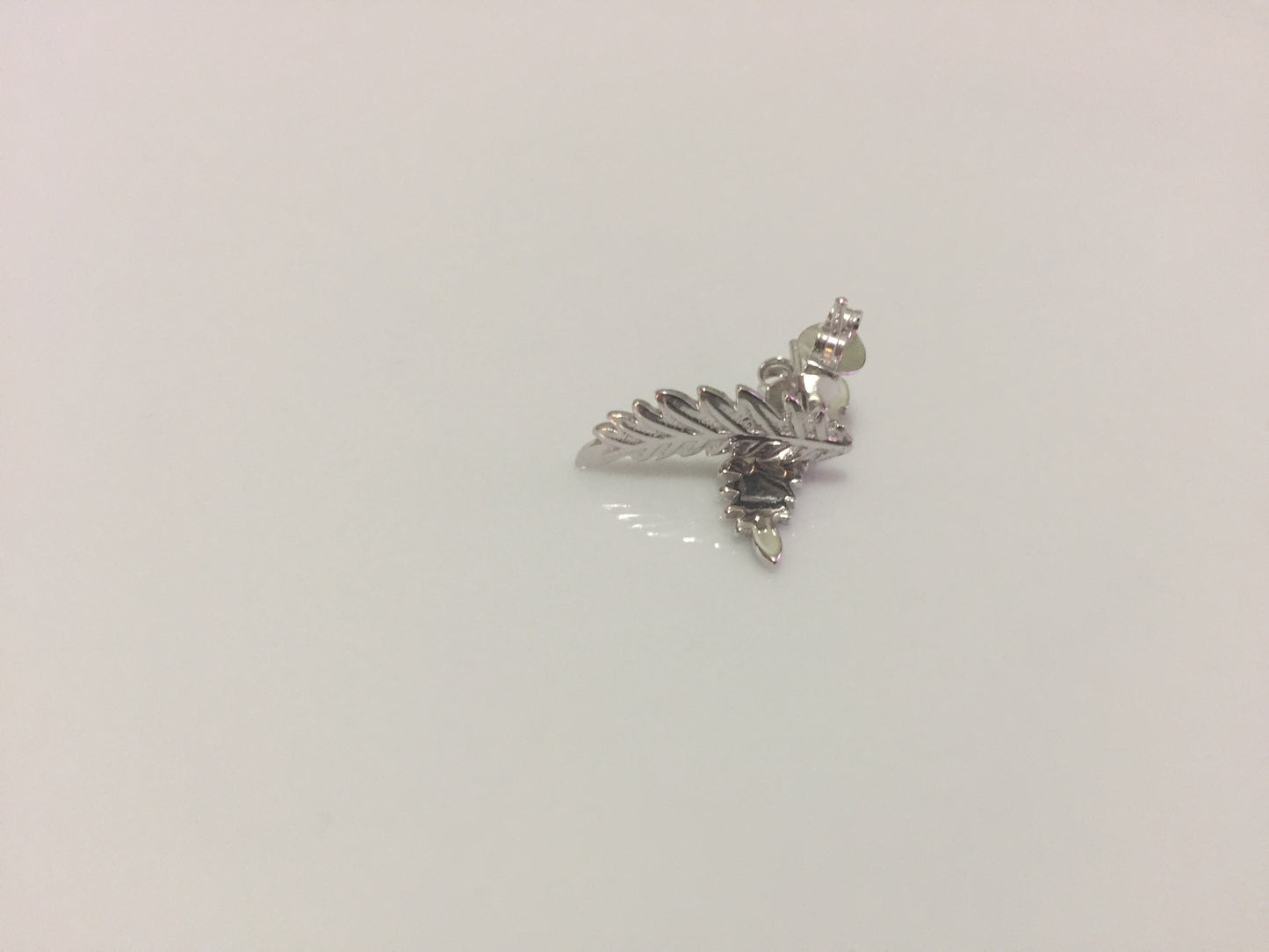 Feather studs