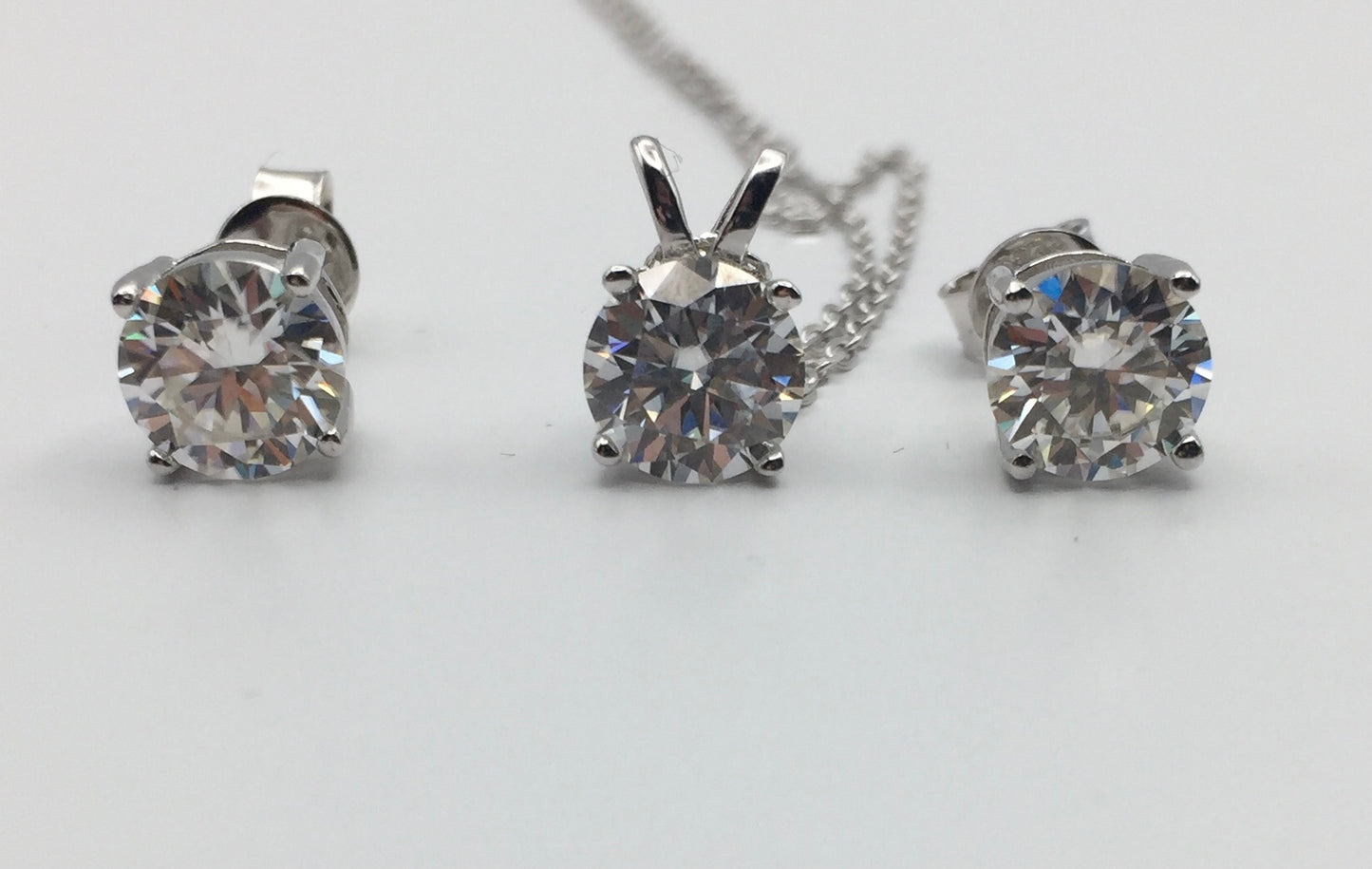 1ct Moissanite Round Cut Necklace+Earrings Set