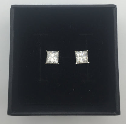 Princess Cut Moissanite Stud Earrings (1 Carat)