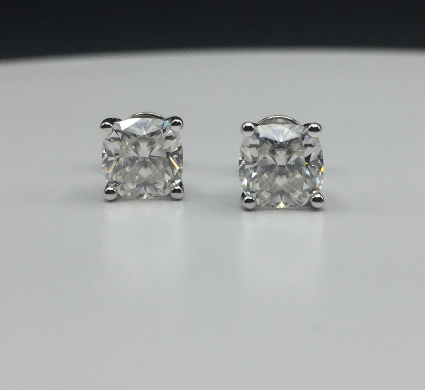 Cushion Cut Moissanite Stud Earrings (1 Carat)