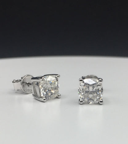Cushion Cut Moissanite Stud Earrings (1 Carat)