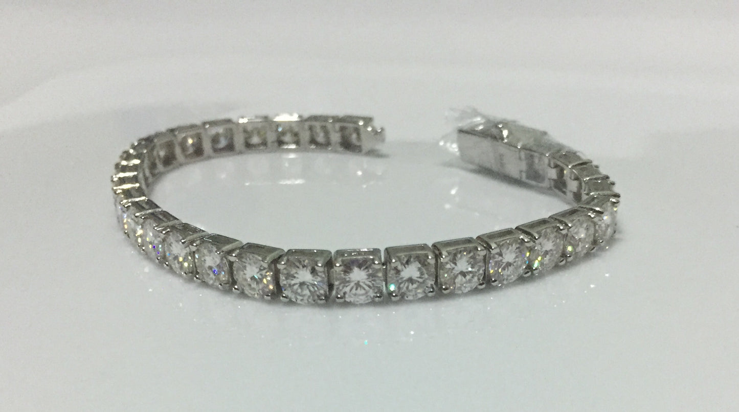 5mm Moissanite Tennis Bracelet *Click-Lock*