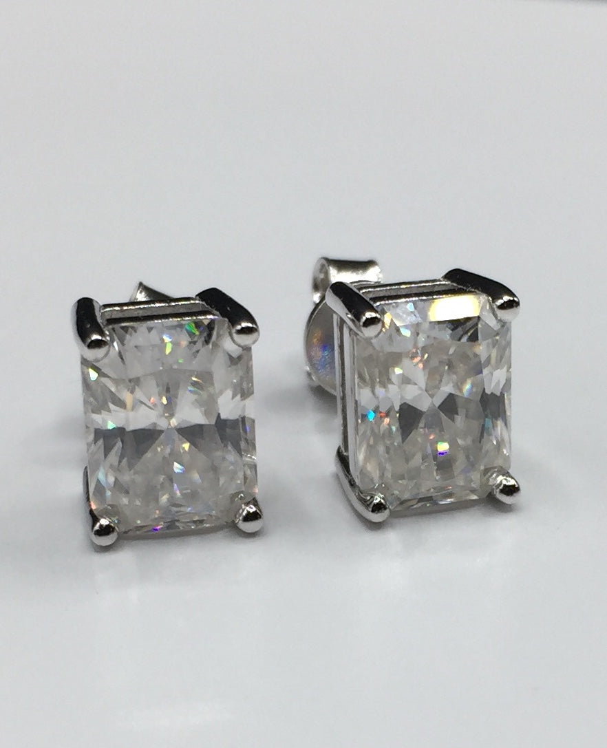 Radiant Cut Moissanite Stud Earrings (2 Carat)