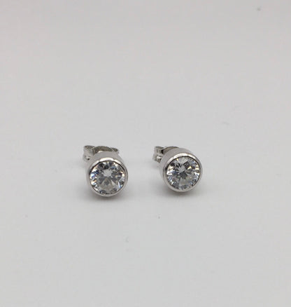 5mm Bezel Set Moissanite Stud Earrings (0.5ct)