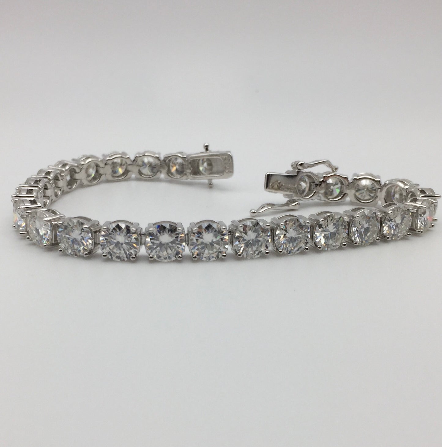 6.5mm Moissanite Tennis Bracelet