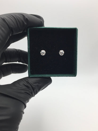 5mm Bezel Set Moissanite Stud Earrings (0.5ct)