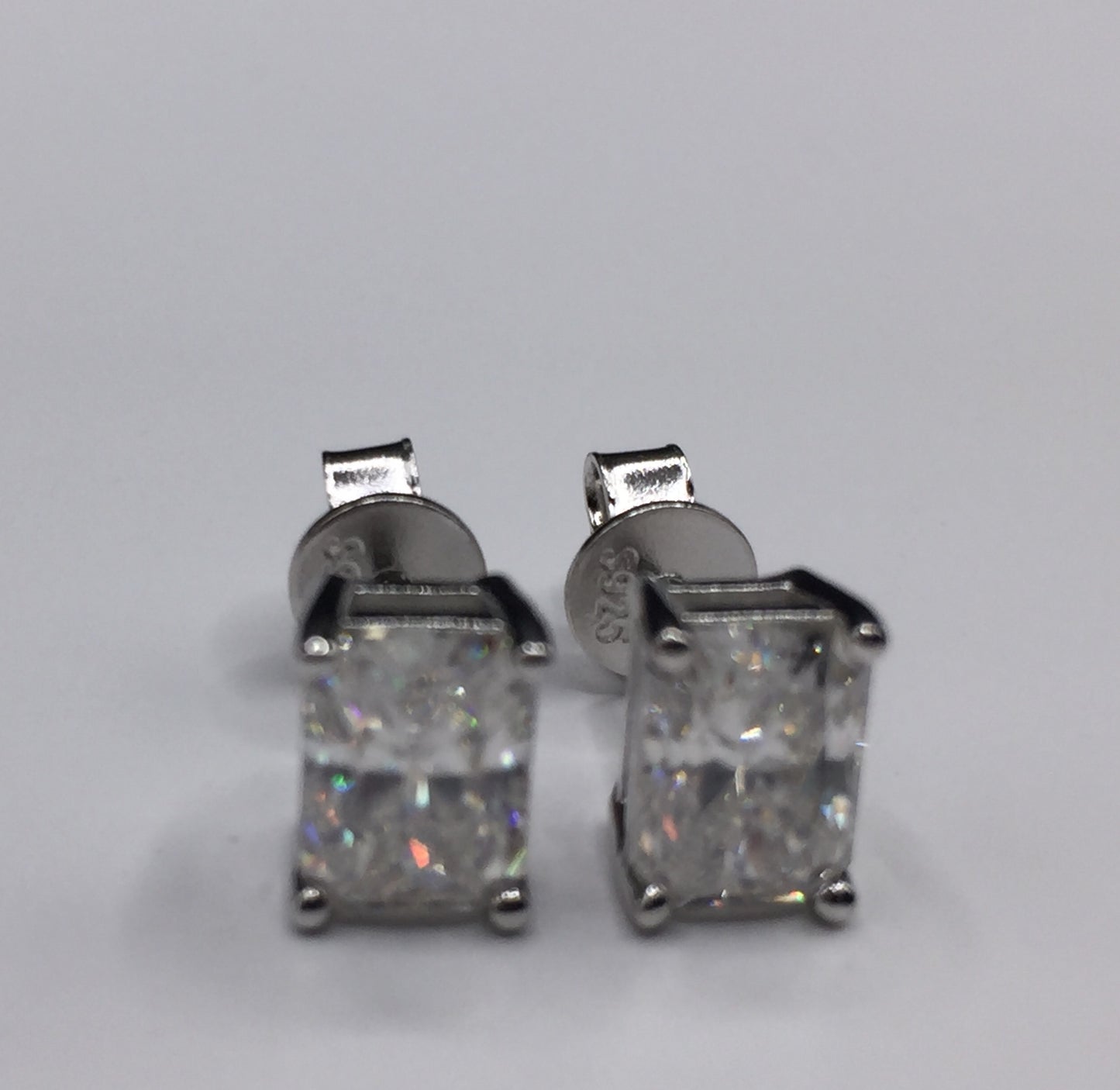 Radiant Cut Moissanite Stud Earrings (1 Carat)
