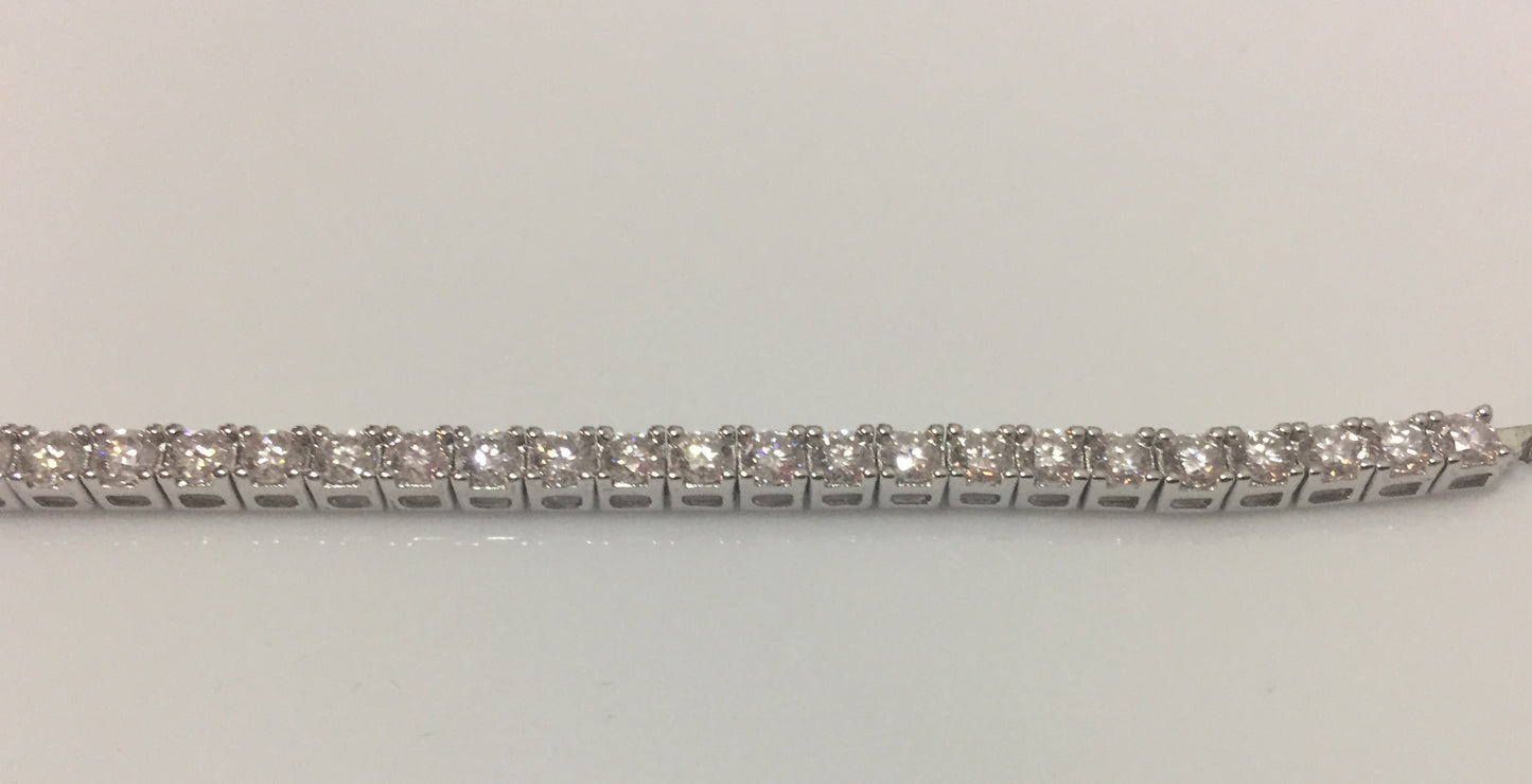 3mm Moissanite Tennis Bracelet: Click-Lock