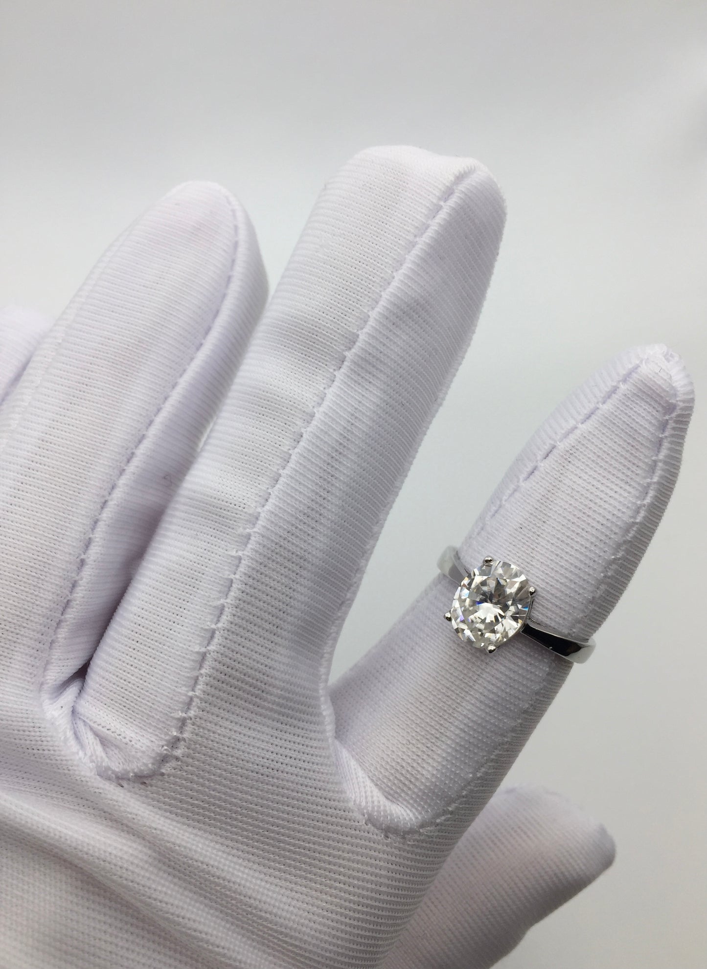 Oval Cut 2ct Solitaire Moissanite Ring