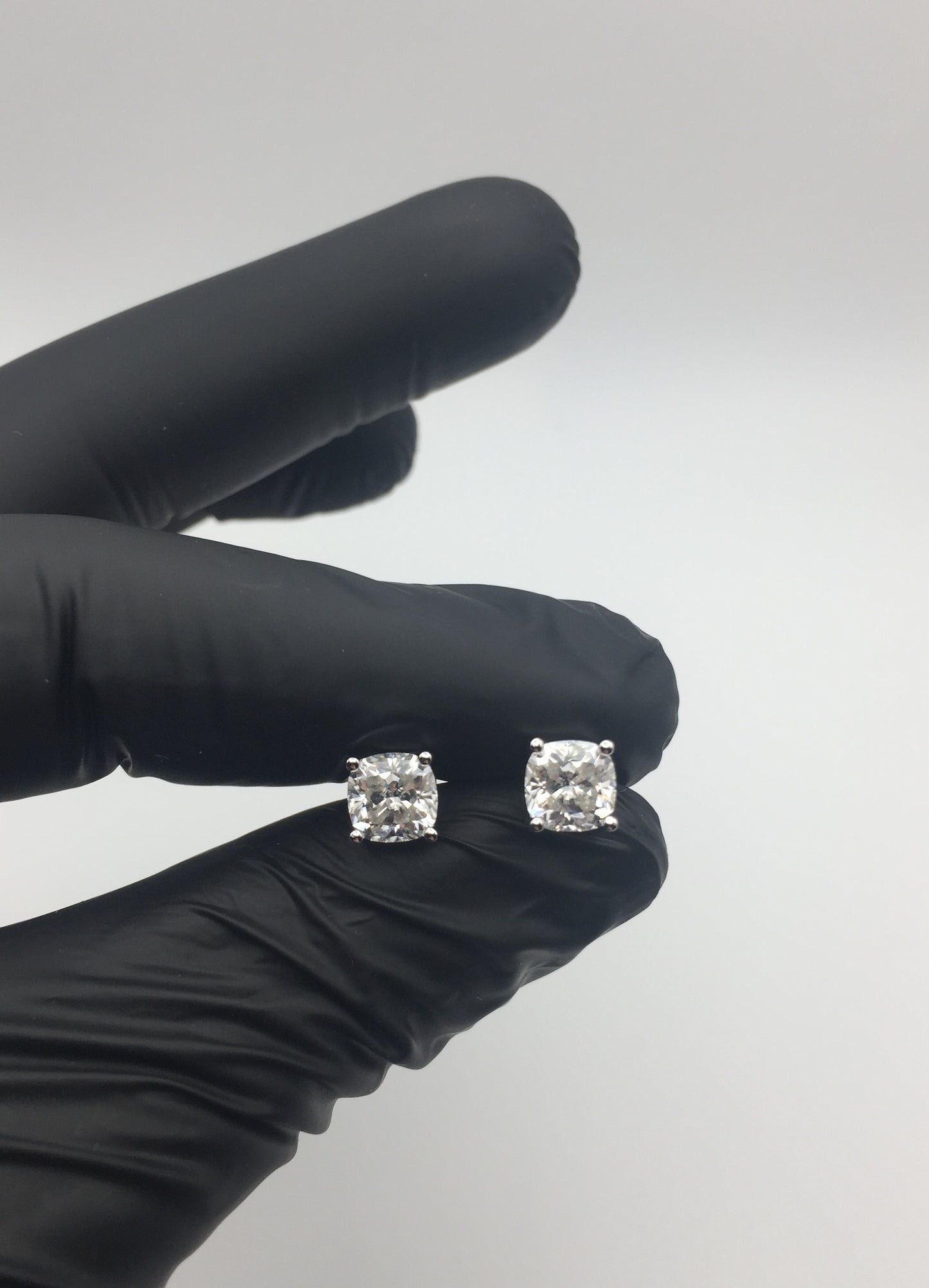 Cushion Cut Moissanite Stud Earrings (1 Carat)