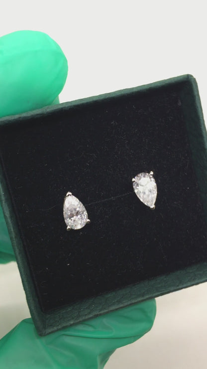 Pear Cut Moissanite Stud Earrings (1 Carat)